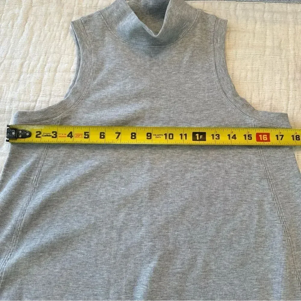 Lululemon Gone For The Week Sleeveless Dress in Heather Grey Size M